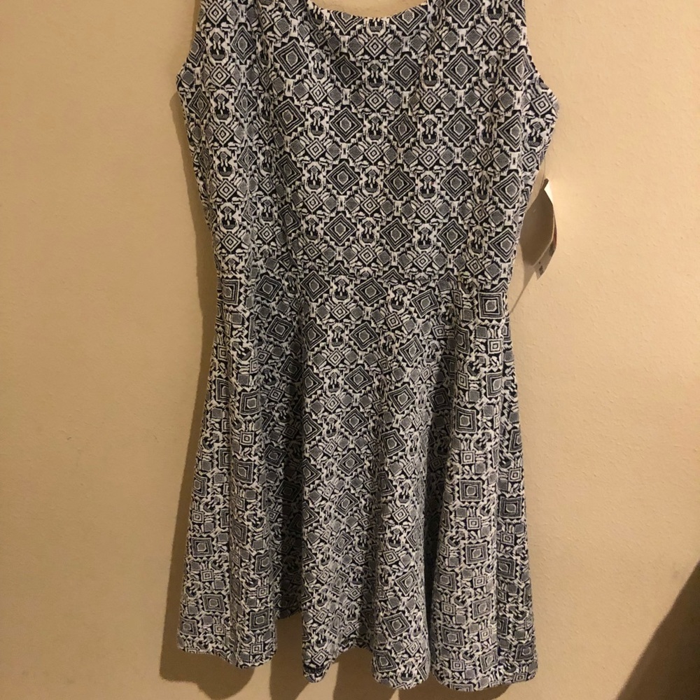 black and white printed dress
